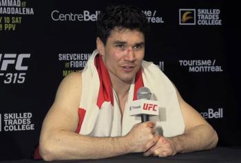 UFC 315 : Mike Malott explique comment il est resté concentré malgré les attaques verbales de Charles Radtke | Montréal