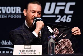 McGregor relance les discussions pour son retour à l'UFC avec un message surprenant adressé à Dana White