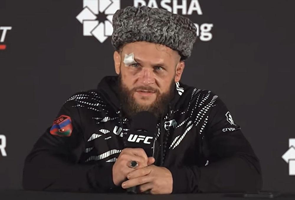 Rafael Fiziev vise Dan Hooker après sa victoire et remet en cause son classement à l’UFC | UFC on ABC 8