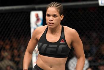 Larissa Pacheco, seule tombeuse de Kayla Harrison, propose son aide à Amanda Nunes