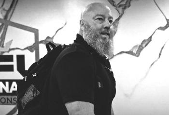 Jeff Brady, membre du staff du PFL, est tragiquement décédé après avoir sauvé deux enfants de la noyade