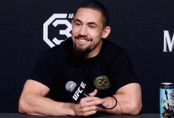 Robert Whittaker planifie sa fin de carrière : l'ancien champion de l'UFC vise une sortie en apothéose