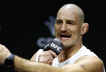 Tensions et versions contradictoires : pourquoi Sean Strickland a-t-il réellement quitté le gymnase de Dan Henderson ?