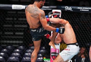 Mike 'Beast Boy' Davis surmonte l'adversité et éteint Mitch Ramirez avec une pluie de coups au second round | Nashville