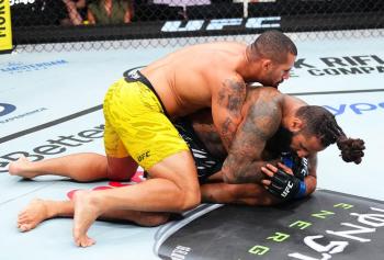 Vitor Petrino réussit son entrée chez les poids lourds avec une soumission expéditive sur Austen Lane à l'UFC on ESPN 70 | Nashville