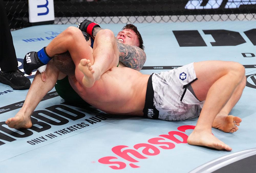 Jimmy Crute effectue un retour triomphal à l'UFC 318 avec une soumission spectaculaire dès le premier round | New Orleans