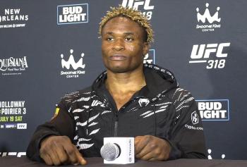 Ateba Gautier révèle comment il a étudié la physique pour rassurer sa mère sur son choix de carrière | UFC 318