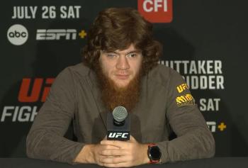 Shara Magomedov, imperturbable après sa première défaite, se tourne vers son prochain défi | UFC on ABC 9