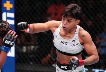 La puissance de Iasmin Lucindo a fait la différence face au volume de coups d'Angela Hill | UFC on ESPN 72