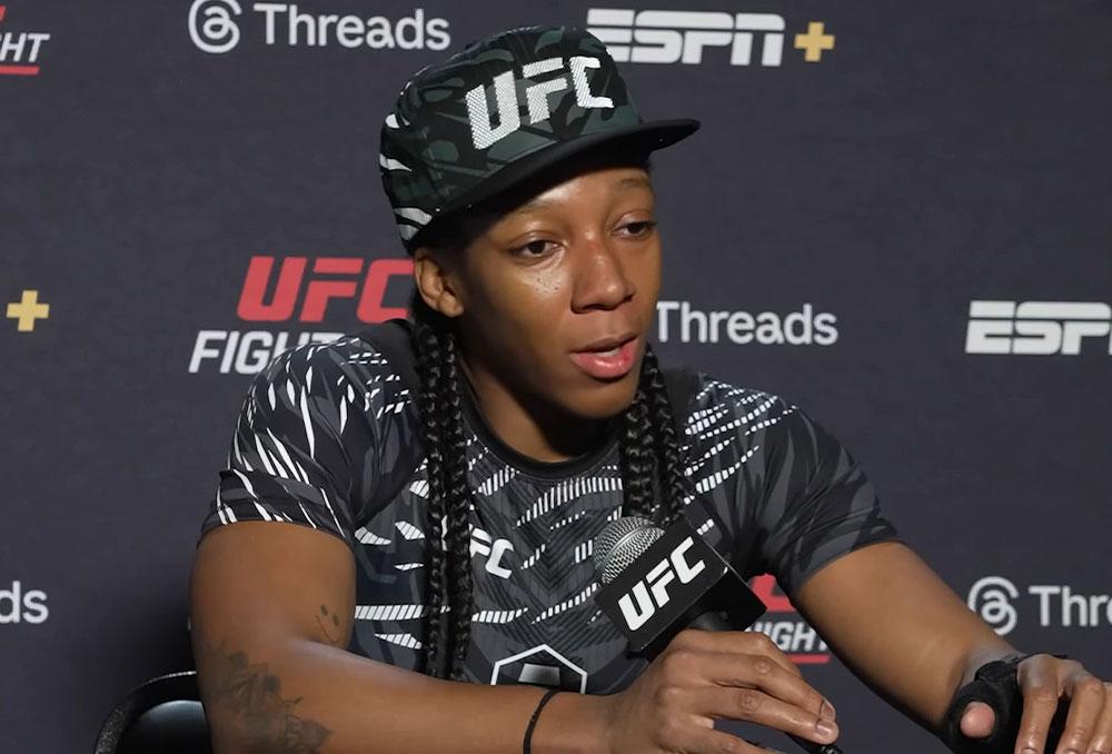 Après sa victoire, Joselyne Edwards désigne clairement sa prochaine cible : Irene Aldana | UFC on ESPN 72