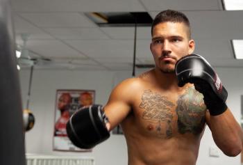 Max Metzgar minimise le talent de Steve Collins avant leur combat au LFA 214
