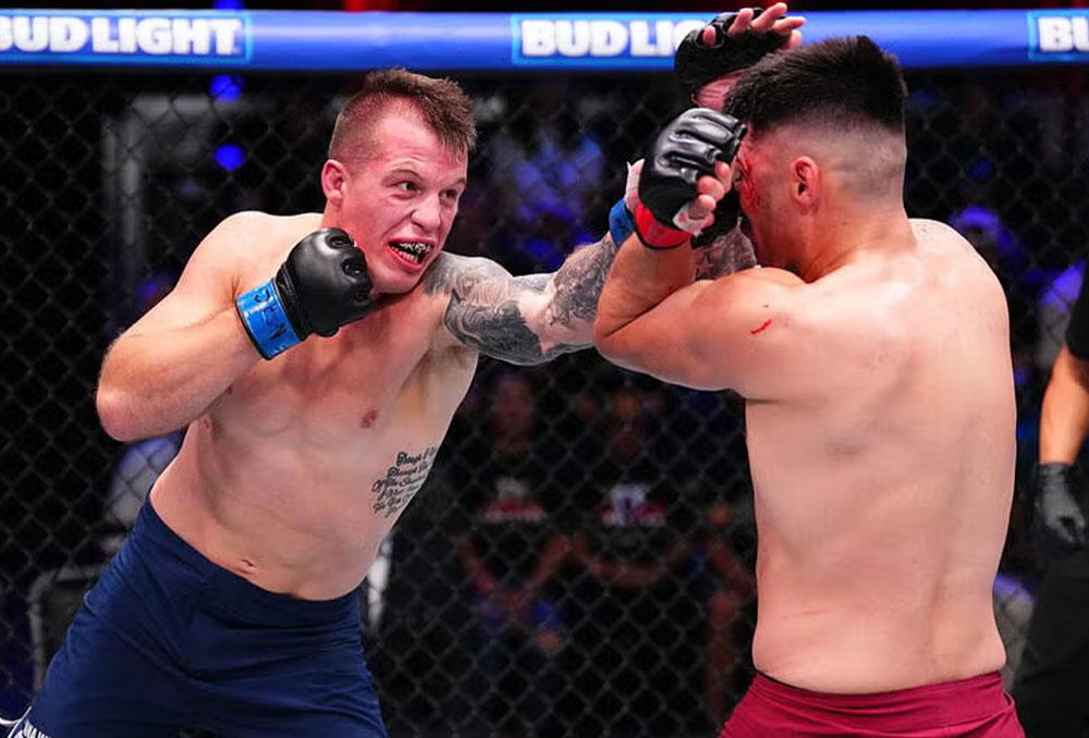 Yuri Panferov décroche une victoire dominante pour son retour aux Contender Series et ouvre la saison en beauté | DWCS 77