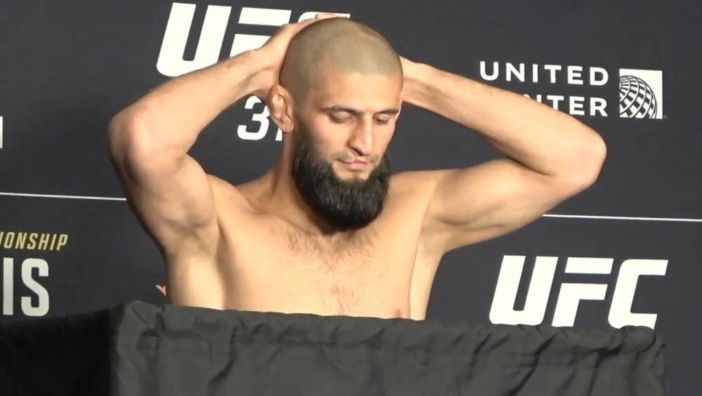 UFC 319 - La pesée : résultats, vidéos, faceoffs | Chicago