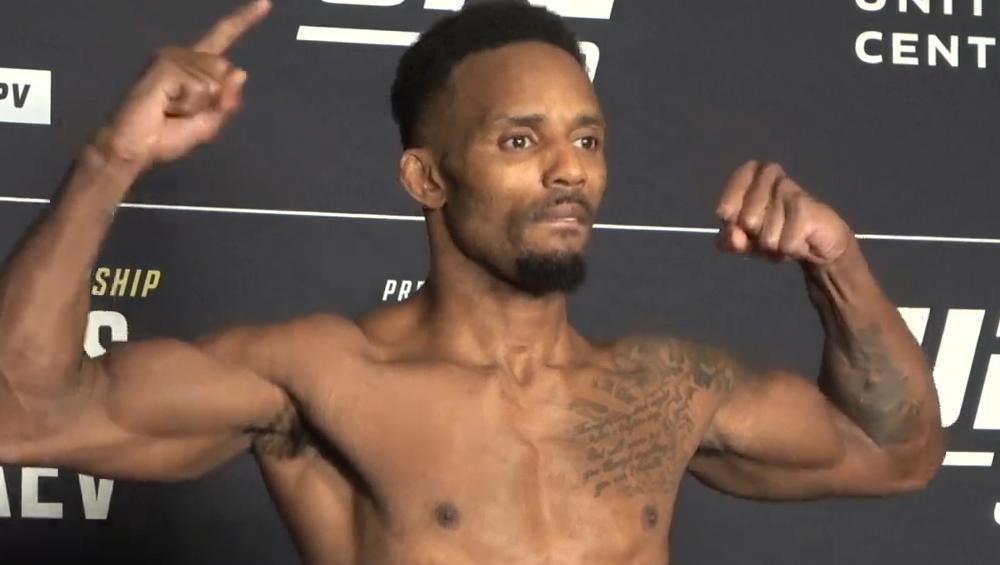 UFC 319 - La pesée : résultats, vidéos, faceoffs | Chicago