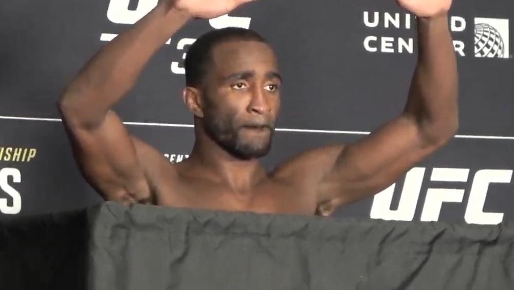 UFC 319 - La pesée : résultats, vidéos, faceoffs | Chicago