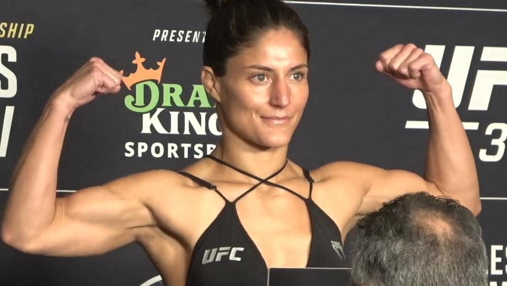 UFC 319 - La pesée : résultats, vidéos, faceoffs | Chicago