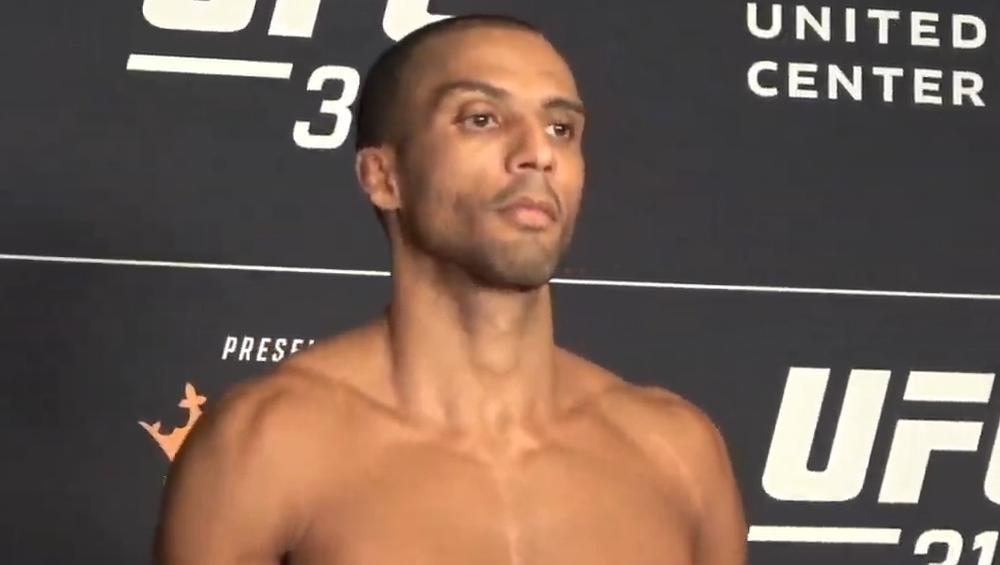 UFC 319 - La pesée : résultats, vidéos, faceoffs | Chicago