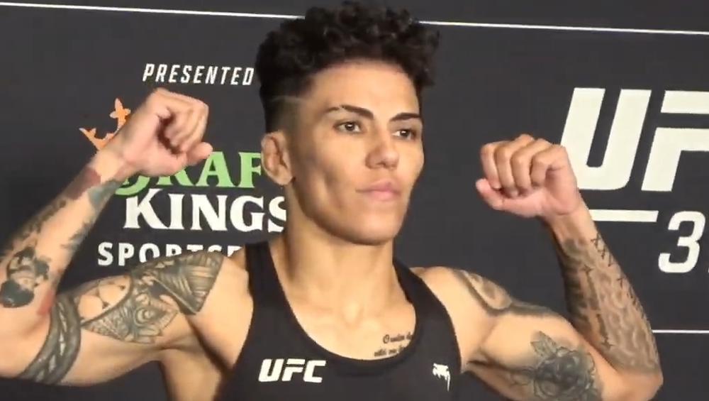 UFC 319 - La pesée : résultats, vidéos, faceoffs | Chicago