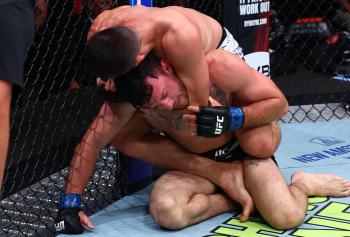 Baisangur Susurkaev réussit une entrée fracassante en soumettant Eric Nolan au deuxième round | UFC 319