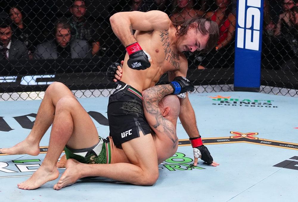 Diego Lopes triomphe par TKO lors du main event de la Noche UFC après un combat d'une rare intensité contre Jean Silva