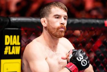 Cory Sandhagen parodie un fan sur internet avant son affrontement crucial contre Merab Dvalishvili | UFC 320