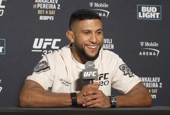 Youssef Zalal affirme qu'une victoire par finition contre Josh Emmett lui assurera une chance pour le titre mondial | UFC 320