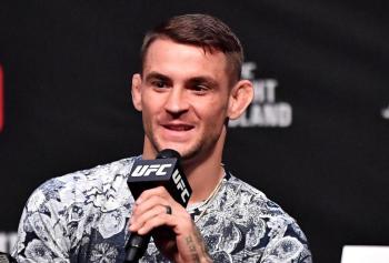 Pour Dustin Poirier, la carrière d'Islam Makhachev chez les poids légers est “complètement terminée”