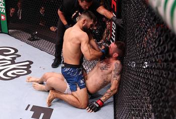 Michael Aswell Jr. stoppe Lucas Almeida par TKO dès le premier round | UFC Rio de Janeiro