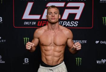 Kasey Tanner vise l'UFC : « Je veux cette chance plus que tout » | LFA 220