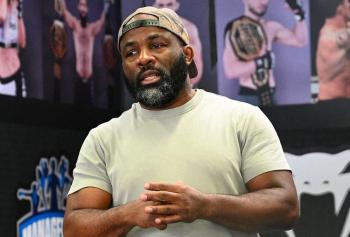 Fernand Lopez exprime son immense déception après l'arrêt du combat | UFC 321