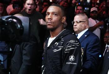 Jamahal Hill subit une lourde opération du genou et vise un retour fin 2026