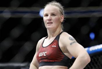 Valentina Shevchenko répond à Kayla Harrison : Zhang Weili reste sa seule et unique priorité