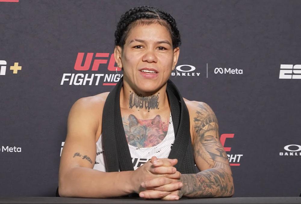 Denise Gomes promue ceinture noire : “Le jiu-jitsu a sauvé ma vie” | UFC Vegas 111