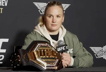 Valentina Shevchenko rappelle ses 32 ans d'expérience dans le débat du GOAT | UFC 322