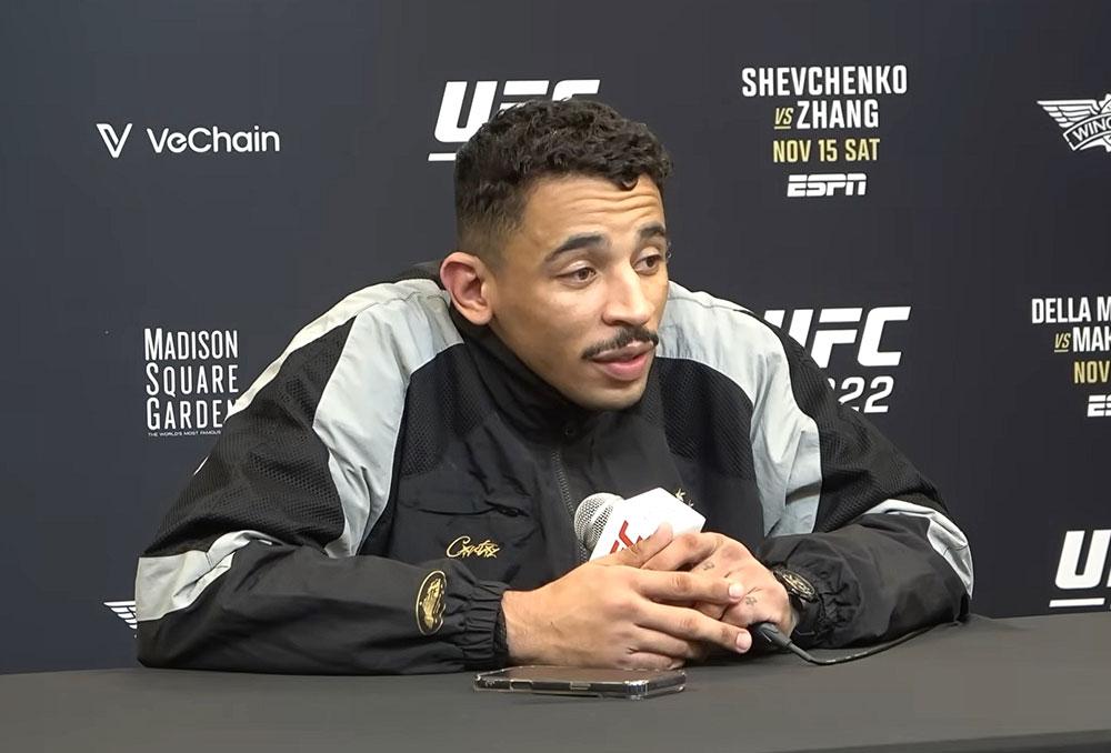 Carlos Prates révèle avoir parlé à Leon Edwards pendant le combat | UFC 322