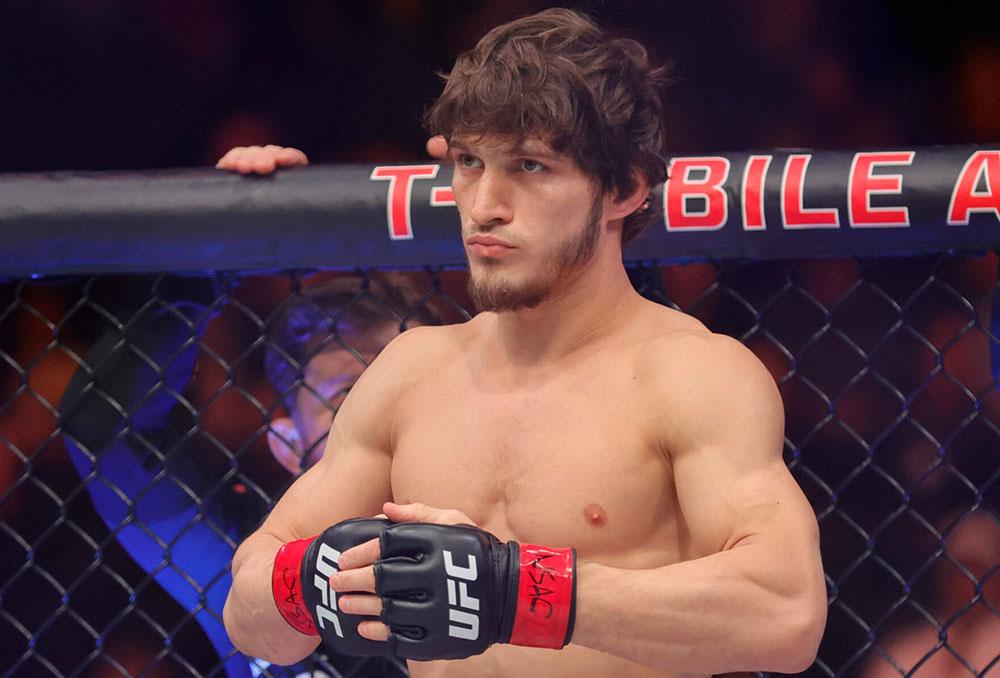 Movsar Evloev réagit avec pragmatisme et défie directement Lerone Murphy pour un choc au sommet