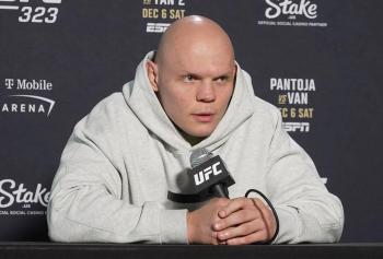 Bogdan Guskov compte miser sur sa vitesse pour neutraliser Jan Blachowicz | UFC 323