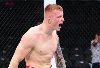 Iwo Baraniewski sort vainqueur d’un chaos total contre Ibo Aslan et reste invaincu en carrière | UFC 323