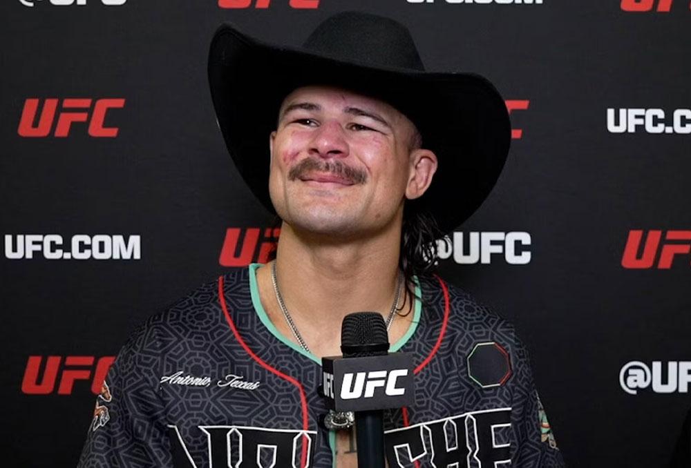 Diego Lopes compte sur son style atypique pour séduire le public hostile face à Alexander Volkanovski | UFC 325