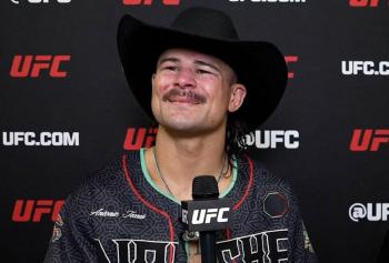 Diego Lopes compte sur son style atypique pour séduire le public hostile face à Alexander Volkanovski | UFC 325