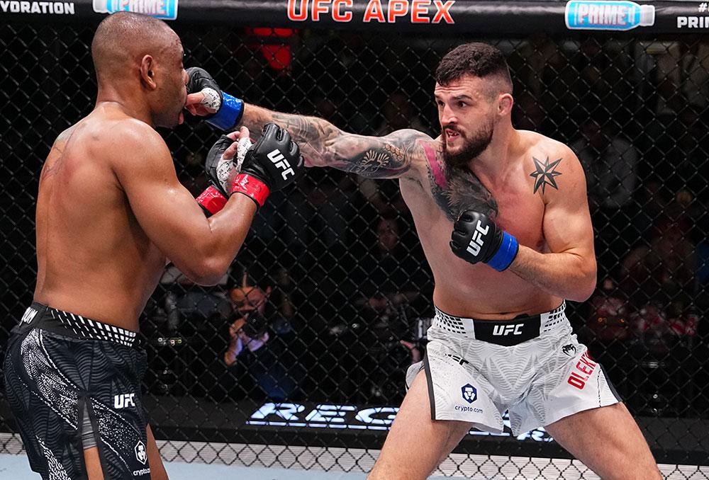 Pour ses débuts, Cezary Oleksiejczuk s'est imposé face à Cesar Almeida par décision unanime | UFC on ESPN 73