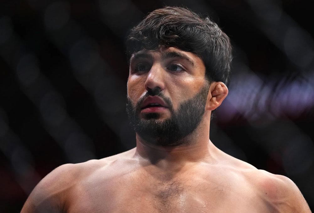 Arman Tsarukyan brise le silence et répond avec virulence aux provocations répétées d’Ilia Topuria