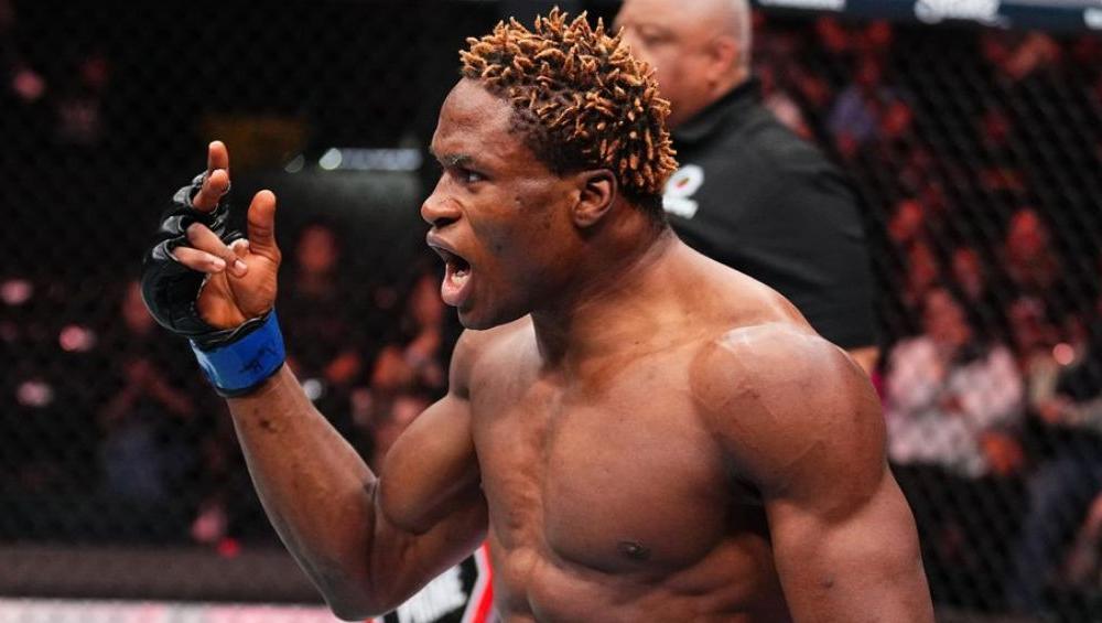 Ateba Gautier contre Andrey Pulyaev : une opposition de styles explosifs prévue sur la carte de l’UFC 324