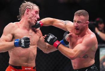 Justin Gaethje remporte le titre intérimaire après une guerre totale contre Paddy Pimblett | UFC 324