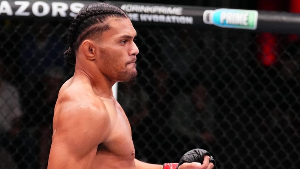 Billy Elekana compte exploiter la pression pesant sur Junior Tafa en terre hostile | UFC 325
