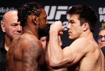 L'UFC annule le combat d'Alexander Hernandez suite à des mouvements de paris anormaux liés à une blessure