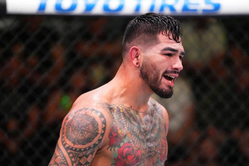 Anthony Hernandez se compare au Boogeyman et promet de traquer Sean Strickland | UFC Fight Night 267