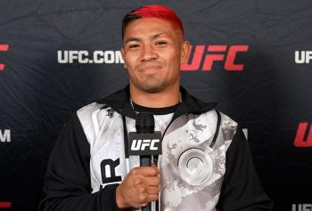 David Martinez analyse la solidité de Marlon Vera avant leur affrontement | UFC Fight Night 268