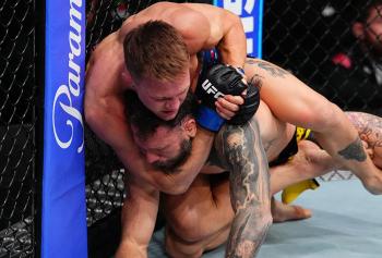 Francis Marshall soumet Erik Silva par étranglement arrière dès la première reprise à Mexico | UFC Fight Night 268