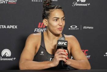 “Je n'ai pas eu besoin des 15 minutes” : Bia Mesquita revient sur sa gestion du combat face à Montse Rendon | UFC Fight Night 269